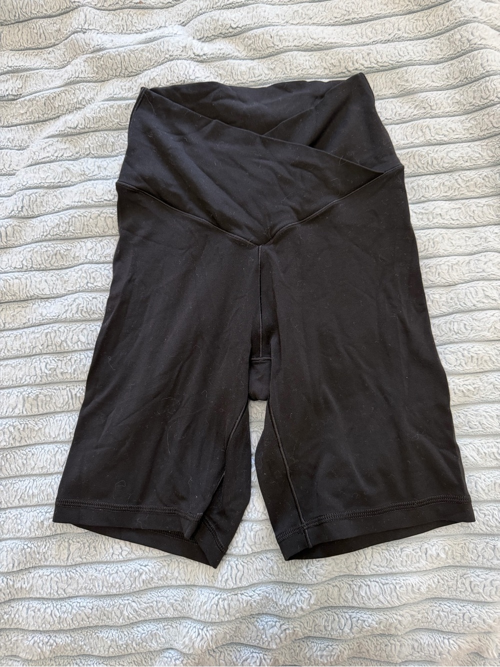 aerie Black High-Waist V-Crossover Biker Shorts